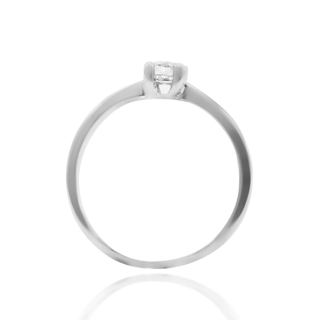 Anillo de compromiso con diamante. Joyería Pamplona