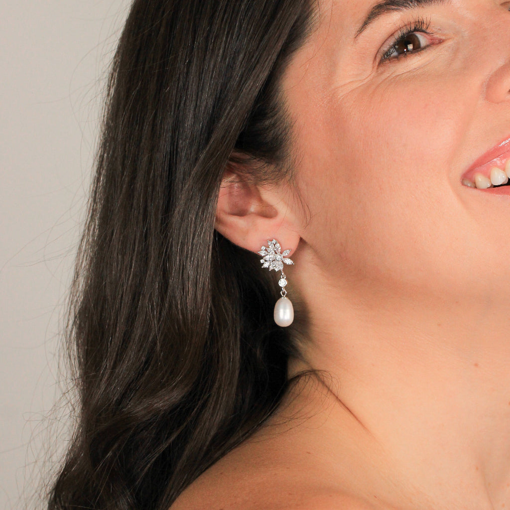 Pendientes de perla de novia en plata de primera ley con cirocnitas