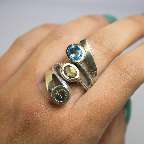 Anillo Gabriela Styliano Original plata, oro, citrino, topacio y turmalinia