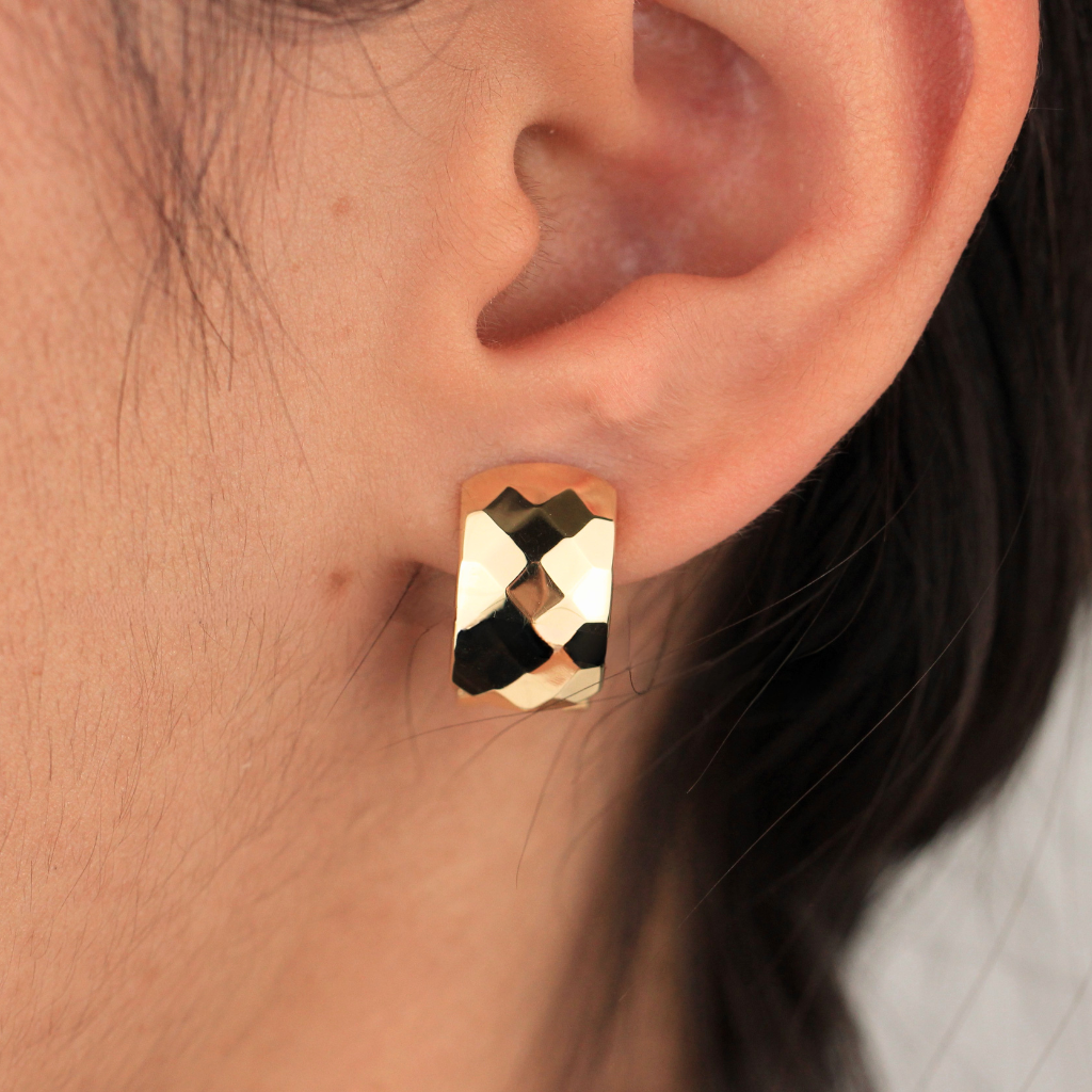 Pendientes de oro amarillo de 18 quilates.