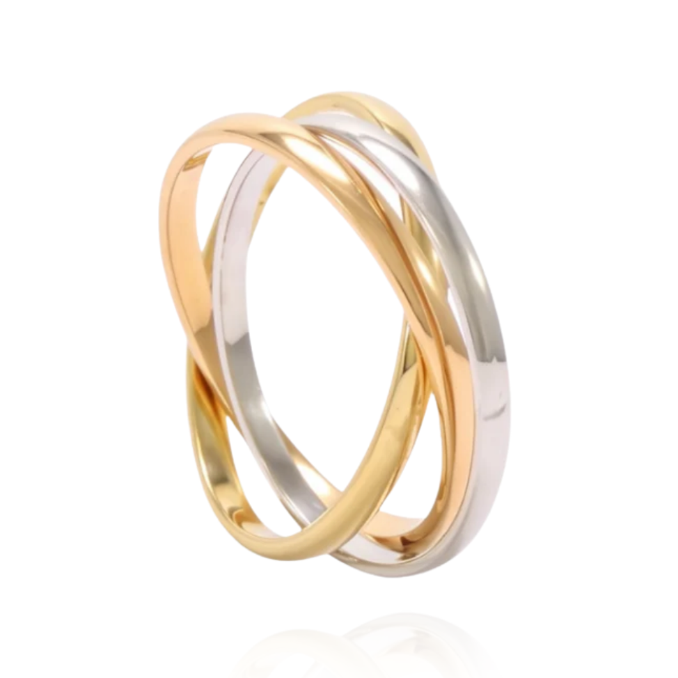Sortija con una banda en oro amarillo, banda en oro rosa y banda en oro blanco de 18 quilates entrelazadas.