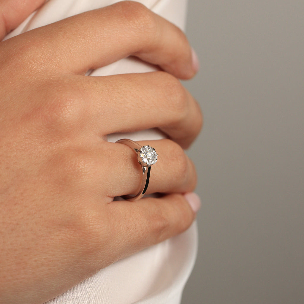 Anillo de compromiso oro blanco 18k diamantes