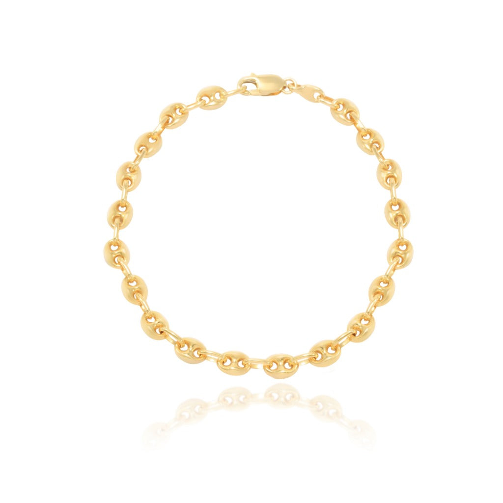 Pulsera realizada en oro amarillo de 18 quilates.