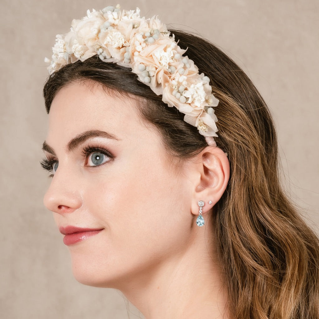 Pendientes de plata de primera ley (925) con baño de rodio con circonita incolora y piedra sintética color aguamarina