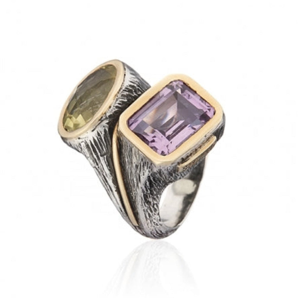 Anillo realizado en plata de primera ley (925) y oro 9 de quilates, cuarzo y amatista.. Styliano anillo pamplona