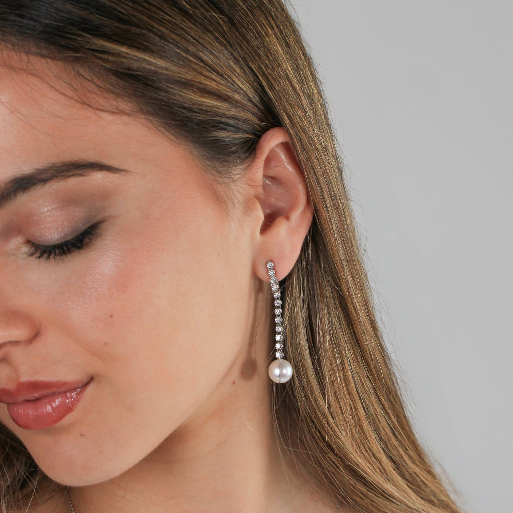 Pendientes de oro de 18 quilates con diamantes y perla australiana