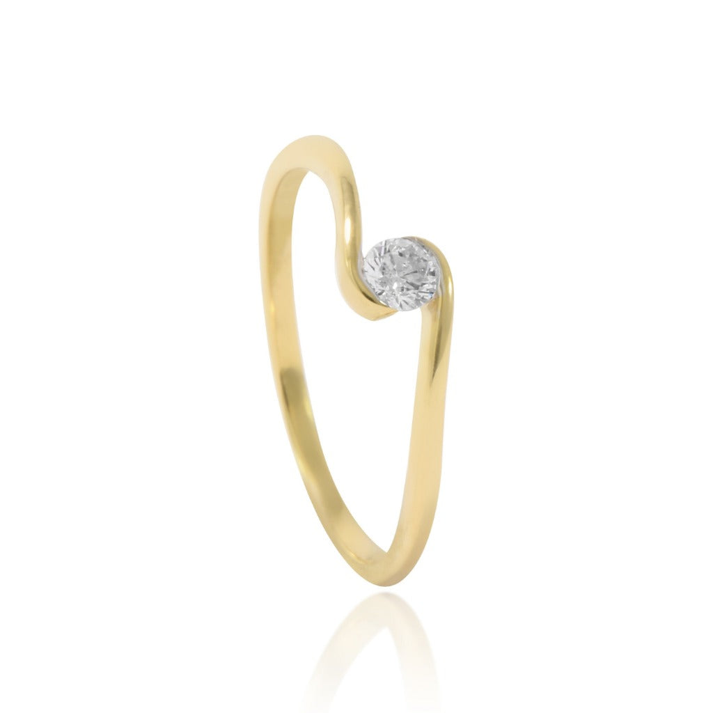 Anillo de compromiso oro amarillo con diamante. Joyería Pamplona