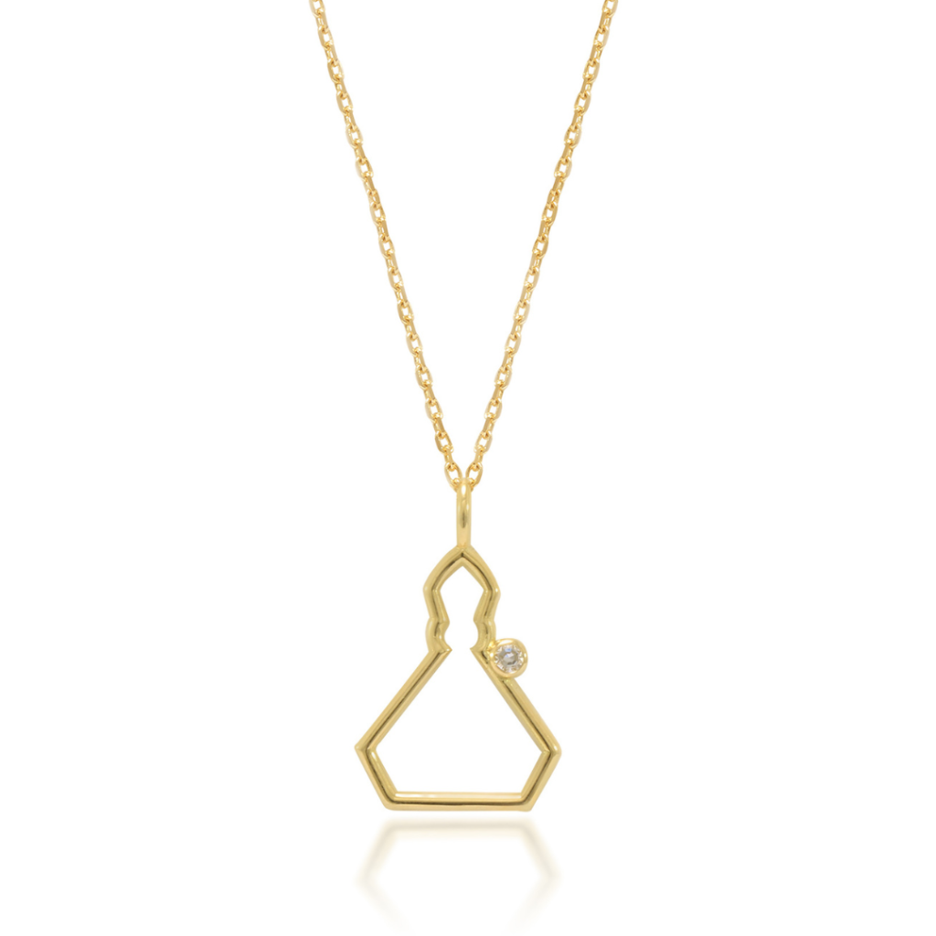 Collar realizado en oro amarillo de 18 quilates con la silueta de San Fermín en liso y un diamante talla brillante