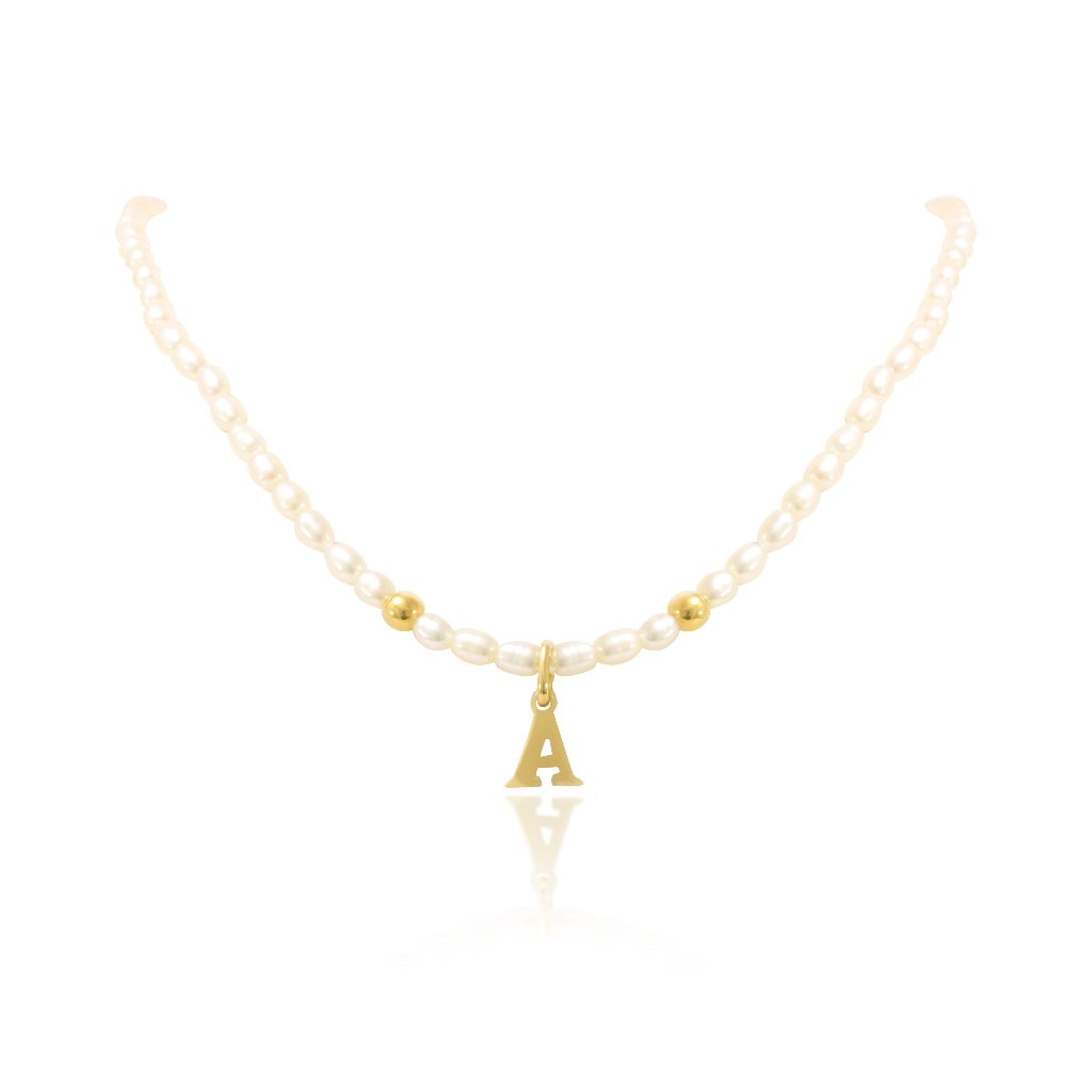 Collar de Perlas con Inicial de Oro