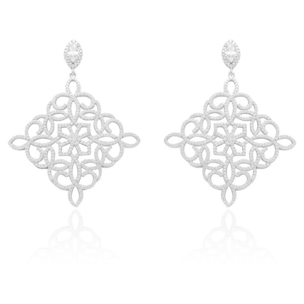 Pendientes de novia en forma de rombo. Joyeria Pamplona