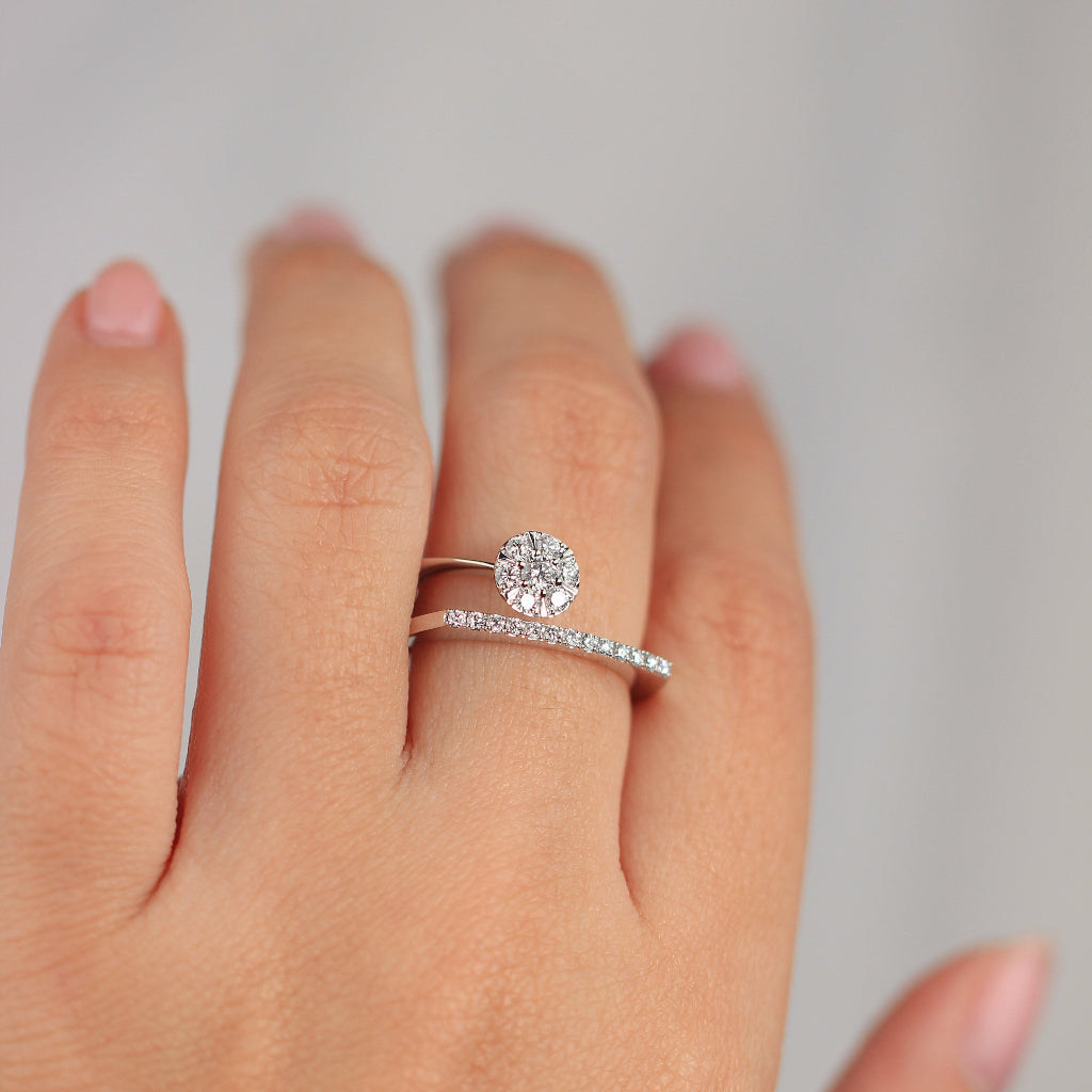 Anillo doble de compromiso oro blanco y diamantes