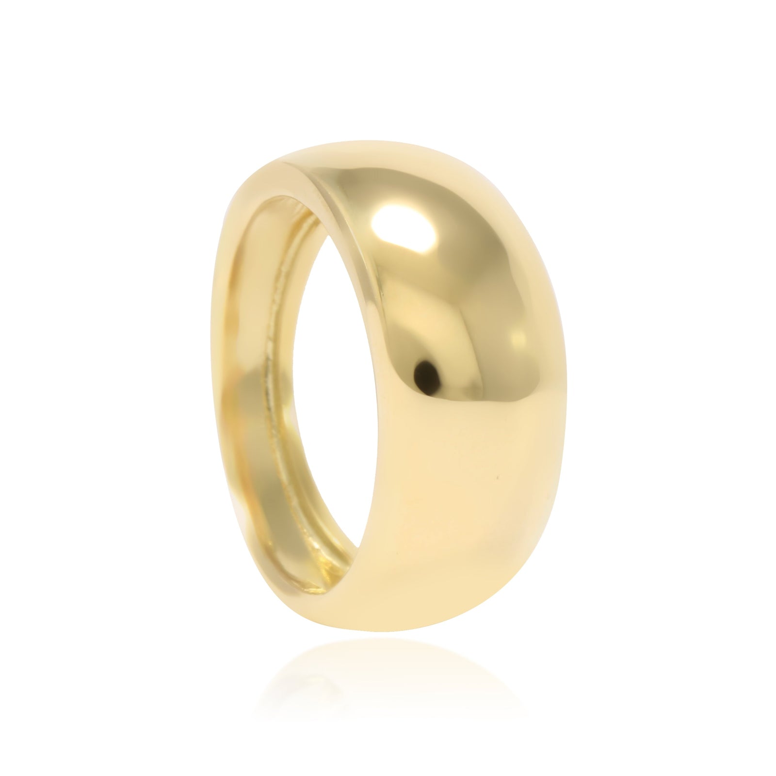 Sortija realizada en oro amarillo de 18 quilates con estilo abombado.