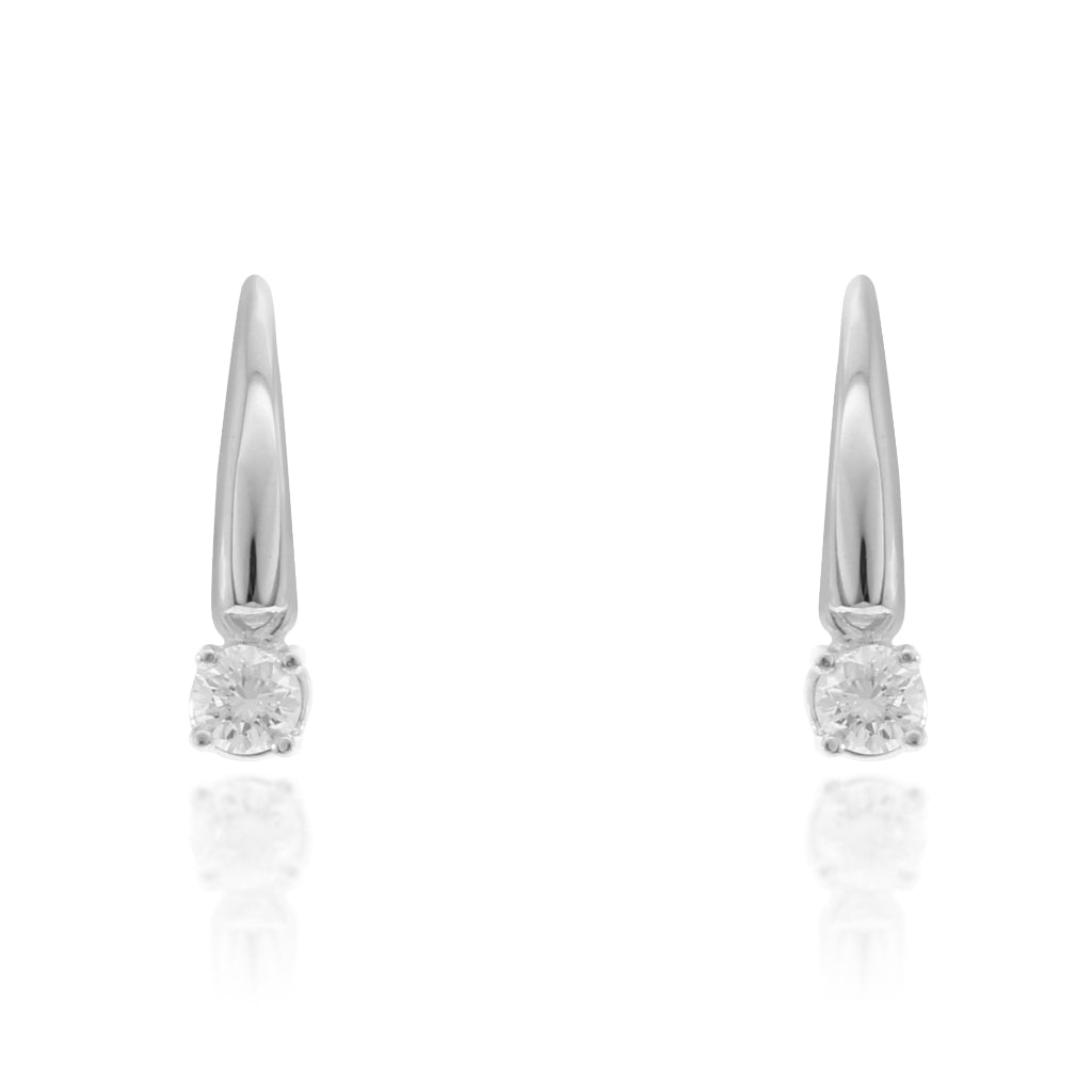 Pendientes colgantes realizados en oro blanco de 18 quilates con dos diamantes talla brillante 