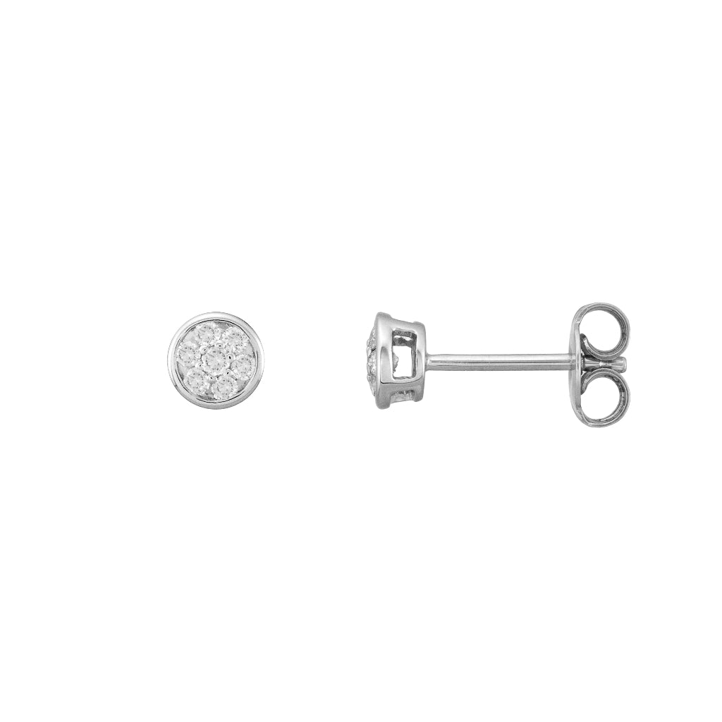 Pendientes en oro blanco de 18 quilates en forma de pavé cuajado de diamantes. Joyería Pamplona.