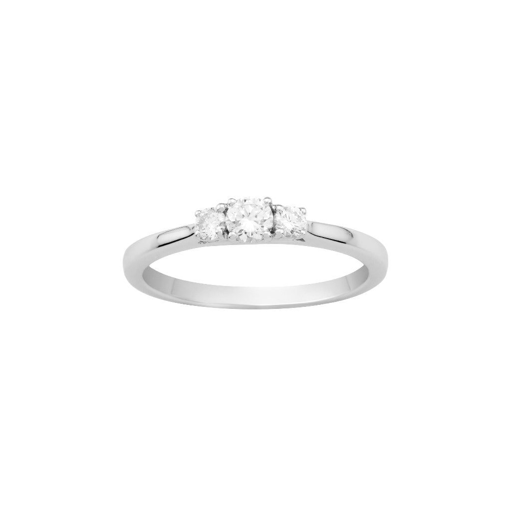 Sortija tresillo realizada en oro blanco de 18kt con diamantes. joyeria Pamplona