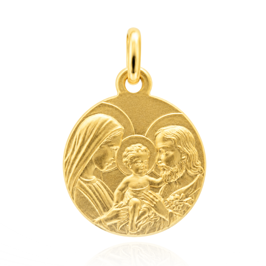 Colgante realizado en oro amarillo de 9 quilates con la Sagrada Familia en relieve.