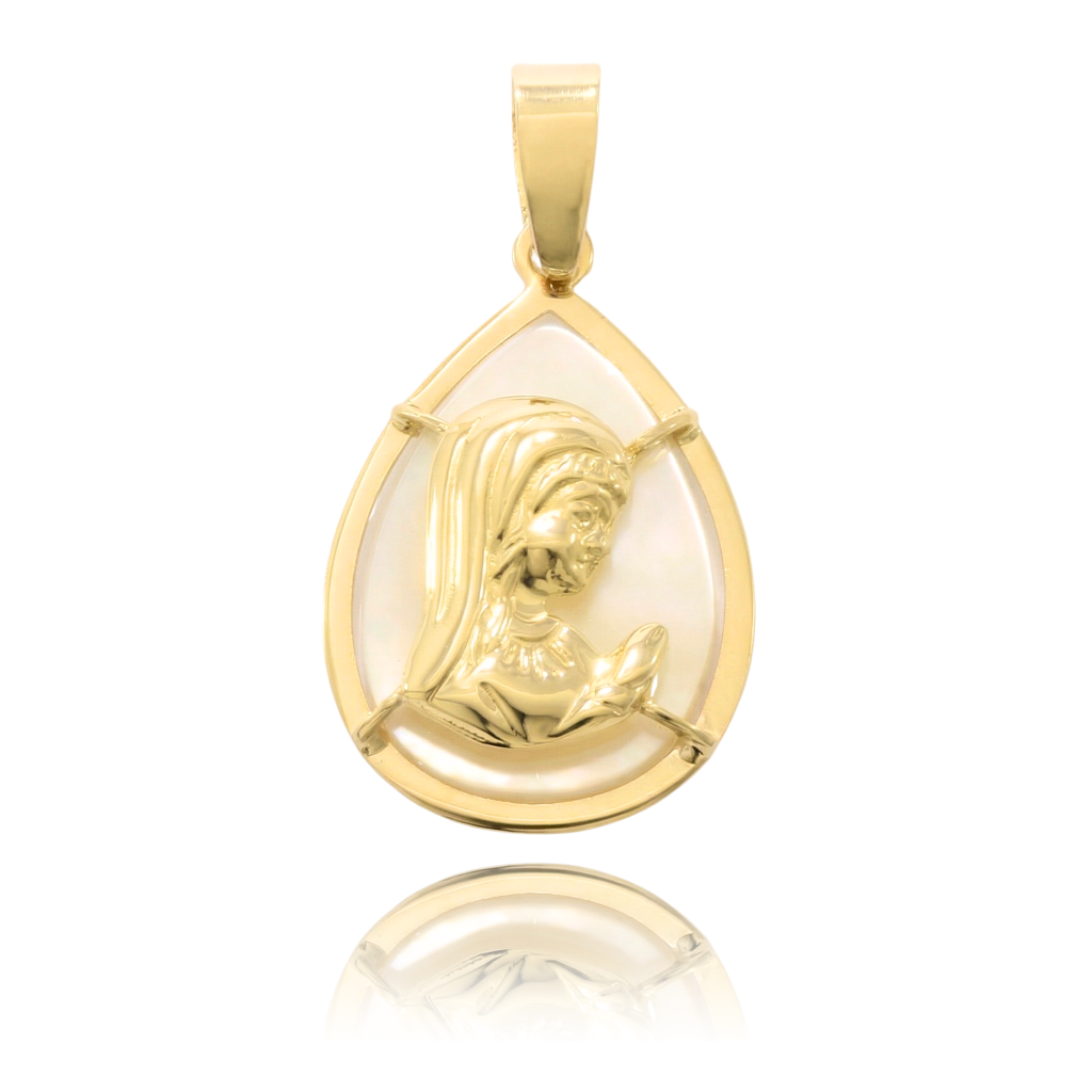 Medalla con virgen niña realizada en oro amarillo de 18 quilates y nácar