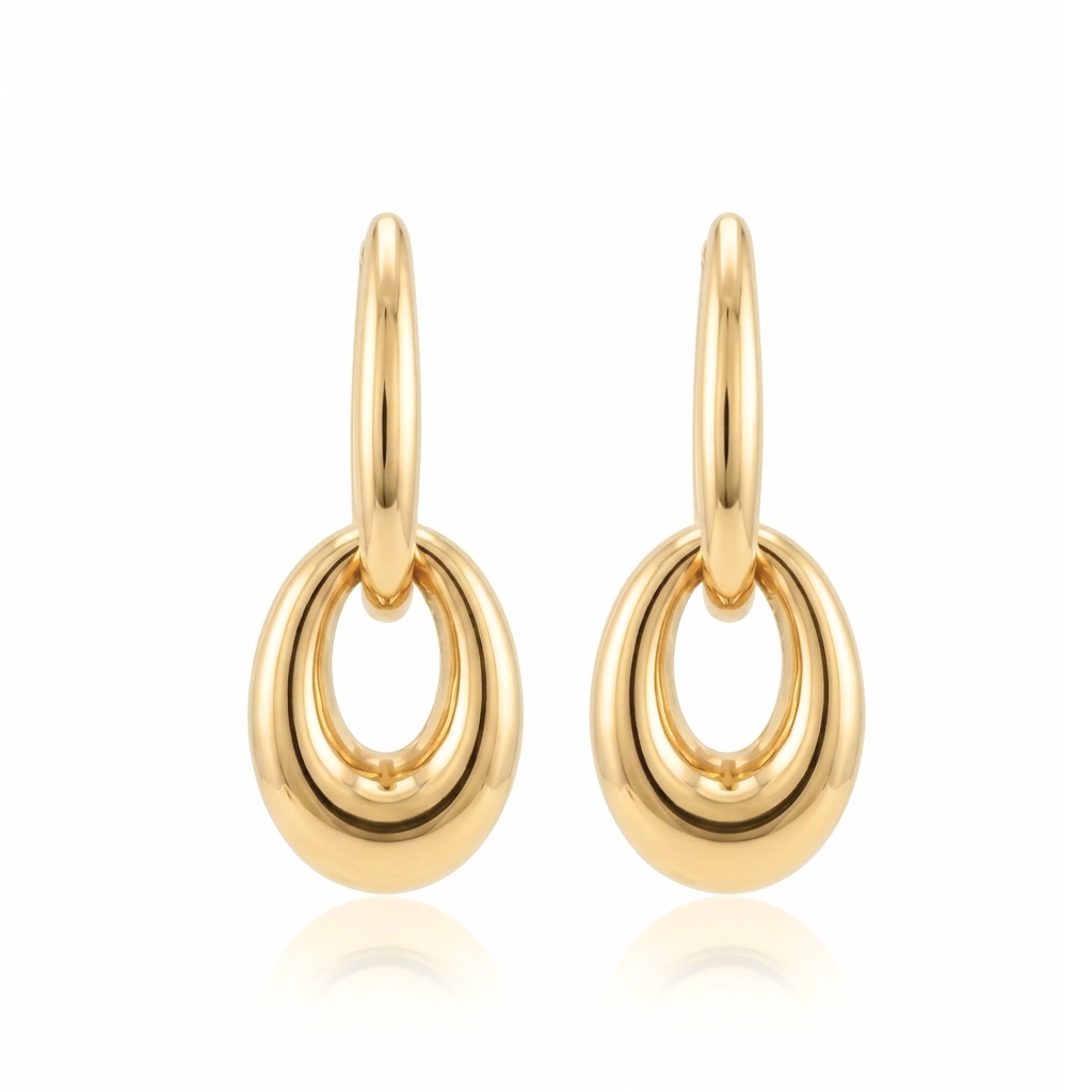Pendientes realizados en oro amarillo de 18 quilates.