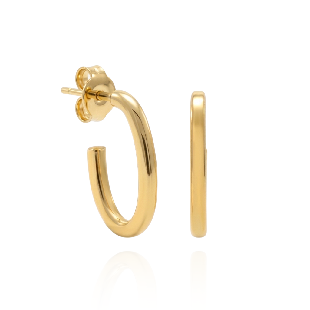 Pendientes realizados en oro amarillo de 18 quilates.
