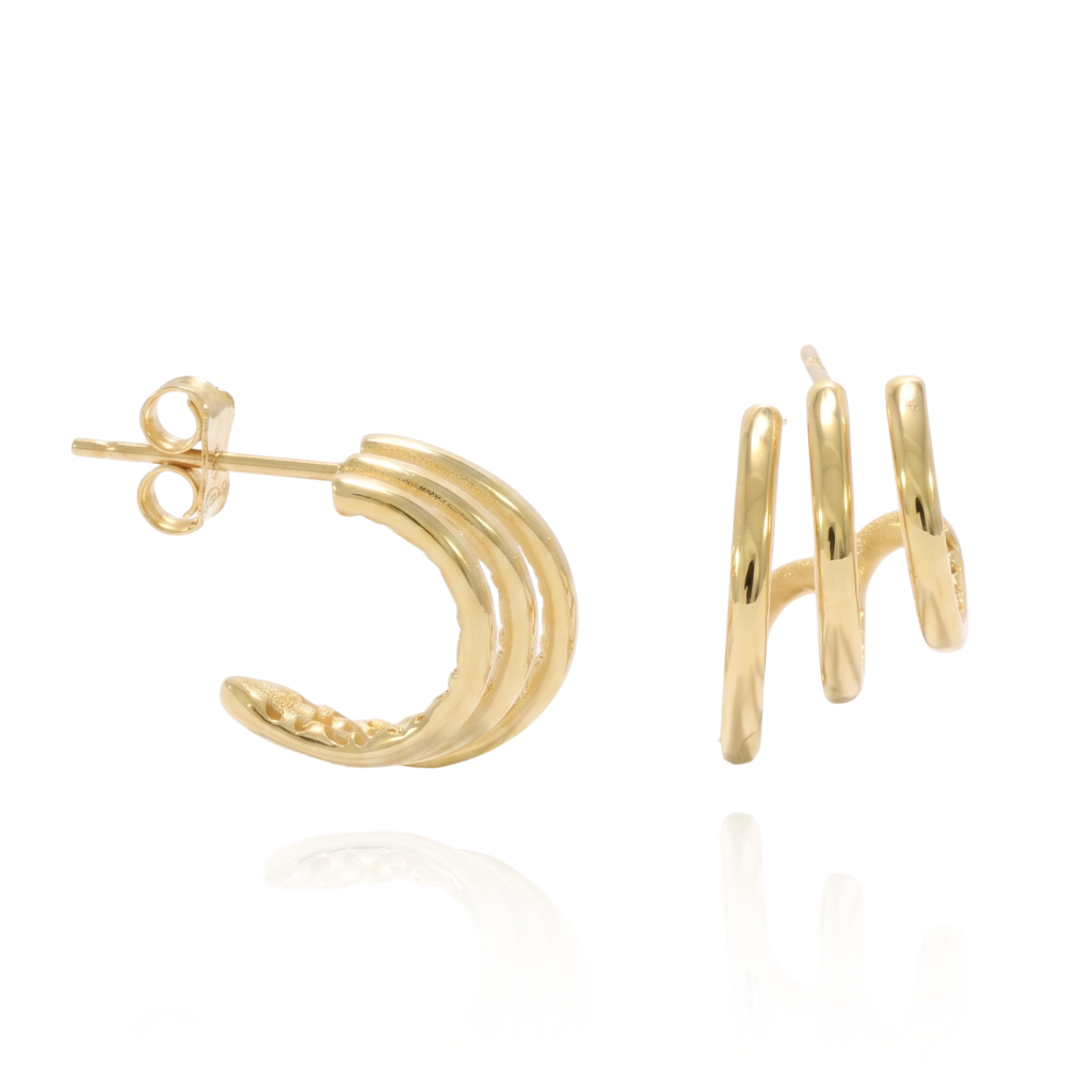 Pendientes realizados en oro amarillo de 18 quilates tipo aro abierto de triple aro.