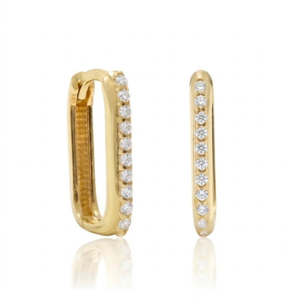 Pendientes realizados en oro amarillo de 18 quilates con circonitas.