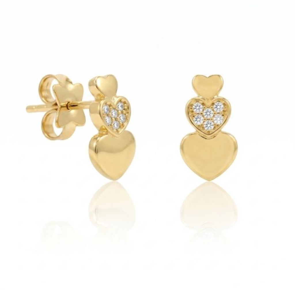 Pendientes de oro amarillo de 18 quilates con doble motivo corazón y circonitas.