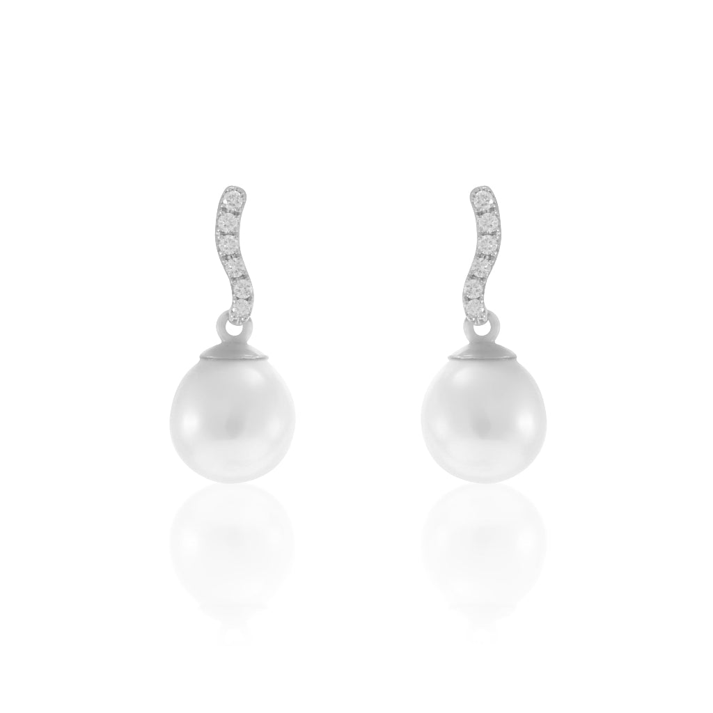 Pendientes de oro blanco, diamantes y perlas