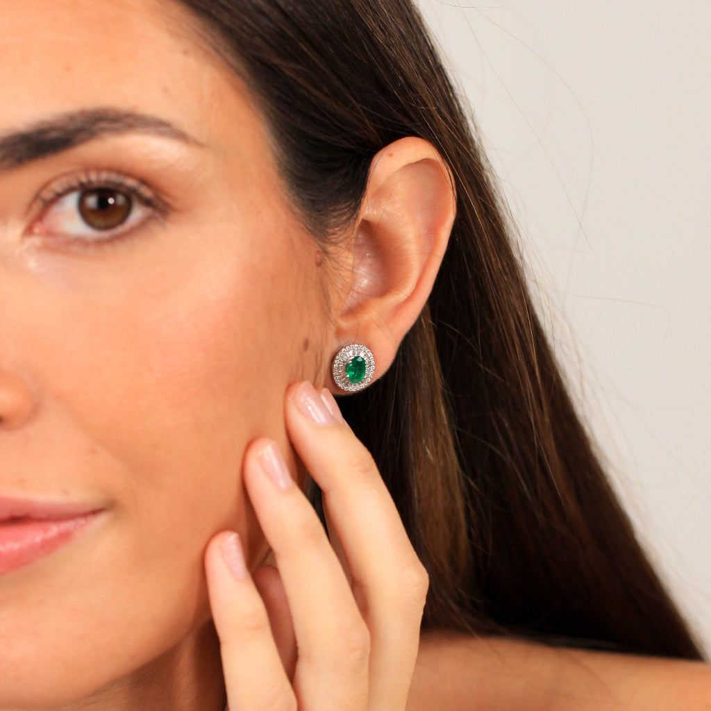 Pendientes de oro blanco de 18k con diamantes
