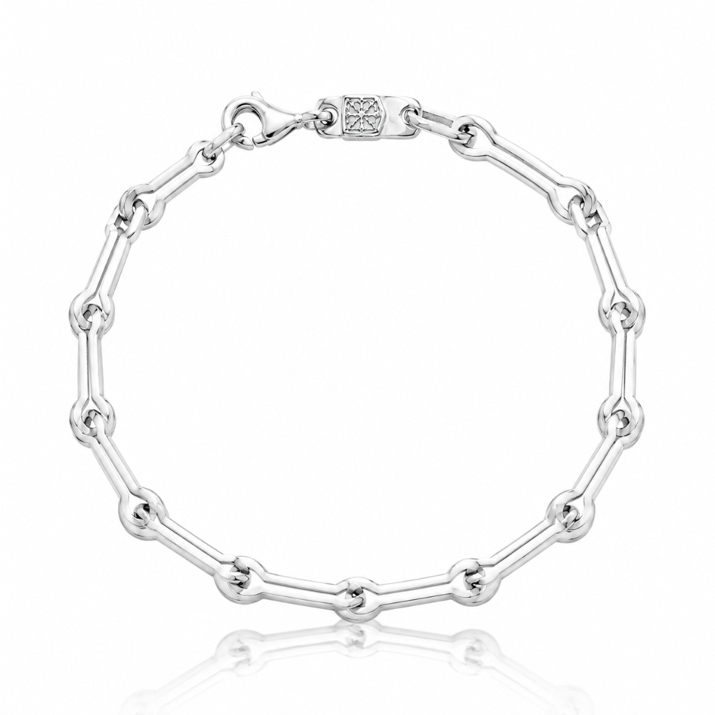 Pulsera de navarra realizada en plata de primera ley (925) con la cadena y el escudo de Navarra.