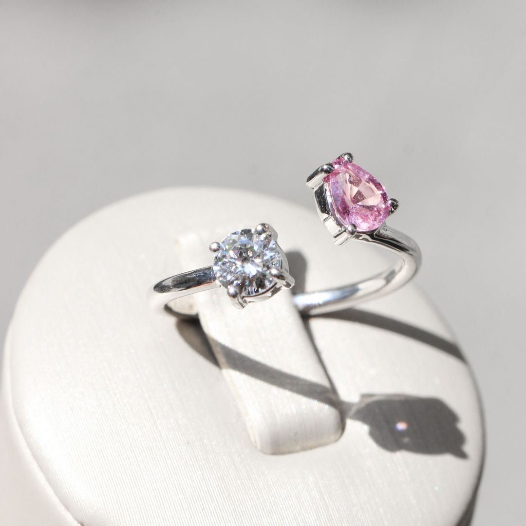 Anillo personalizado diamante zafiro