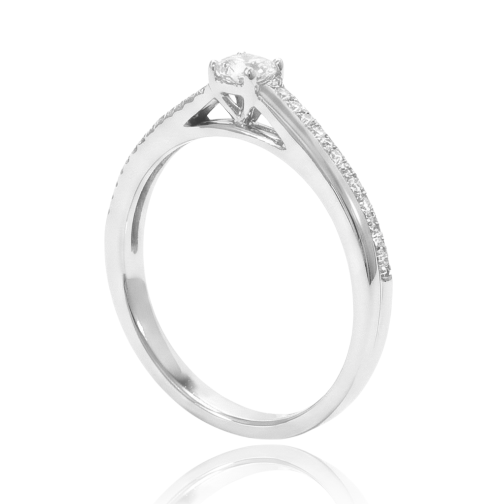 anillo de compromiso en oro blanco de 18 quilates con diamante y brazo doble cuajado de diamantes