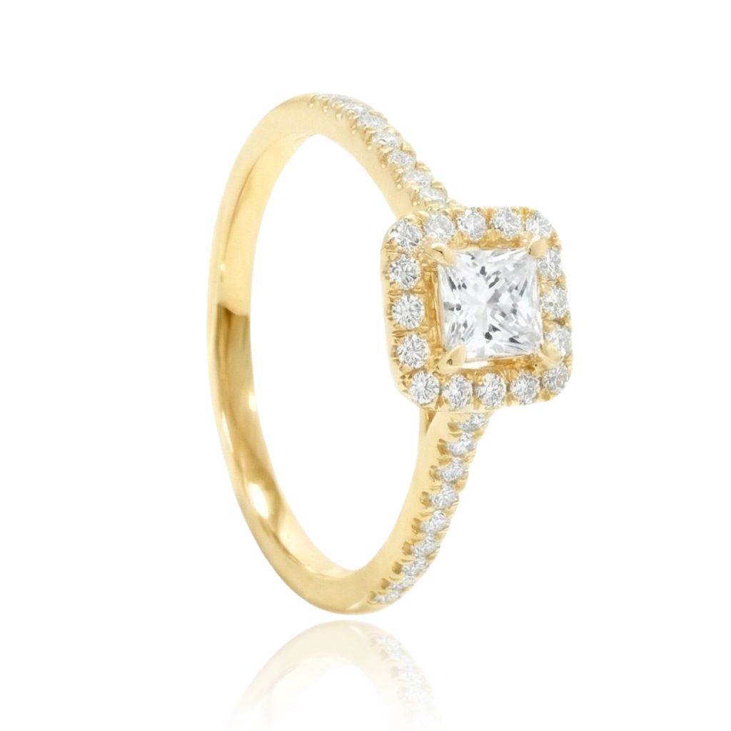 Anillo compromiso en oro amarillo de 18 quilates con diamante cuadrado