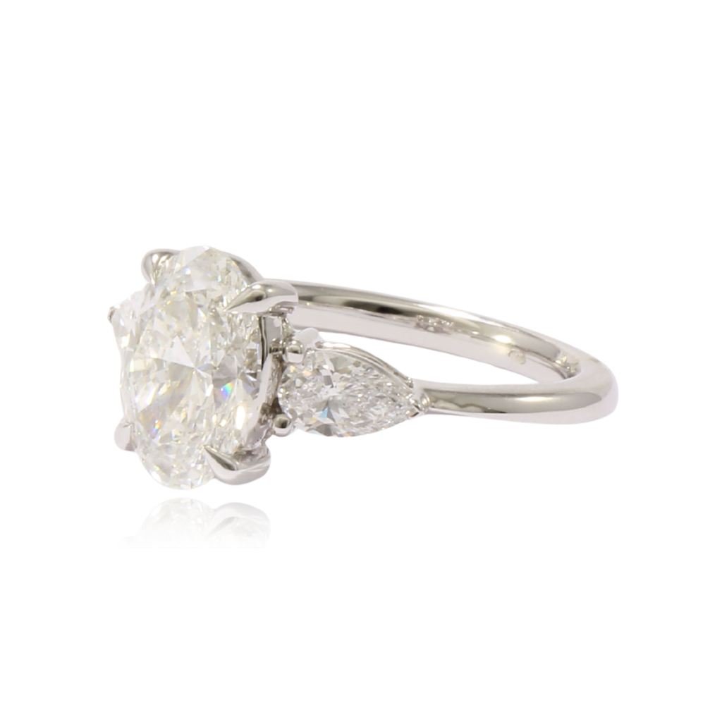 anillo de compromiso oro blanco 18k con diamante de laboratorio