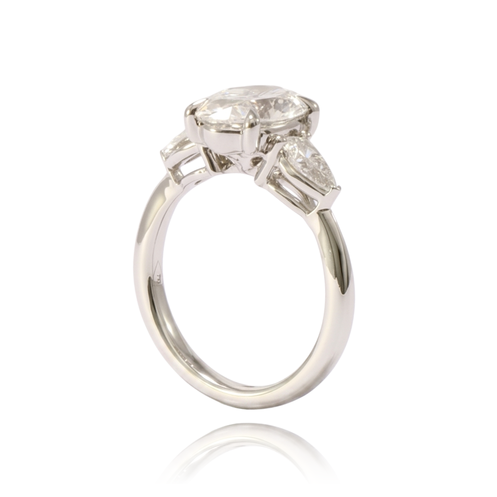 anillo de compromiso diamante de laboratorio oro blanco 18k