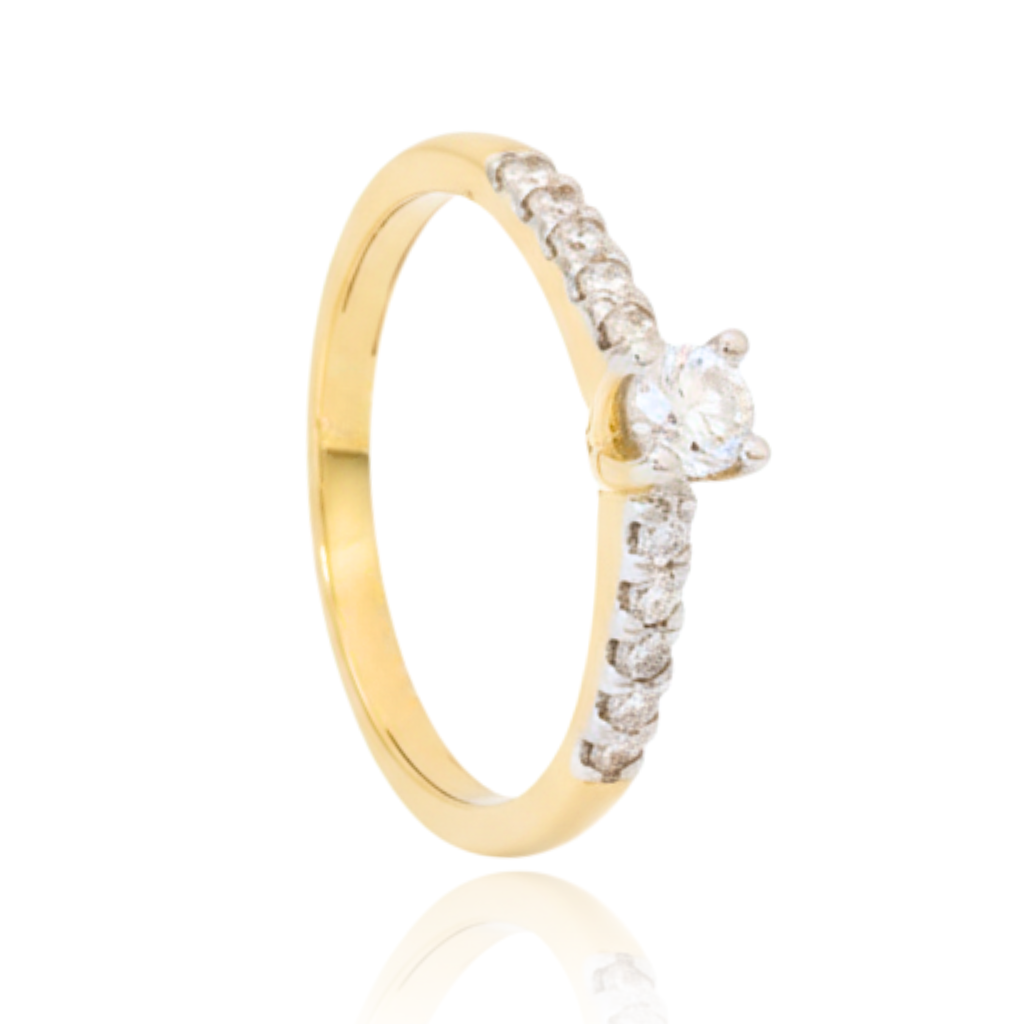 anillo compromiso oro amarillo de 18 quilates con diamantes en los laterales