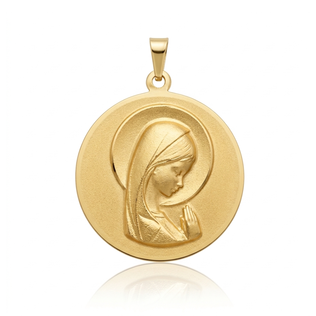 Colgante realizado en oro amarillo de 18 quilates con virgen niña.