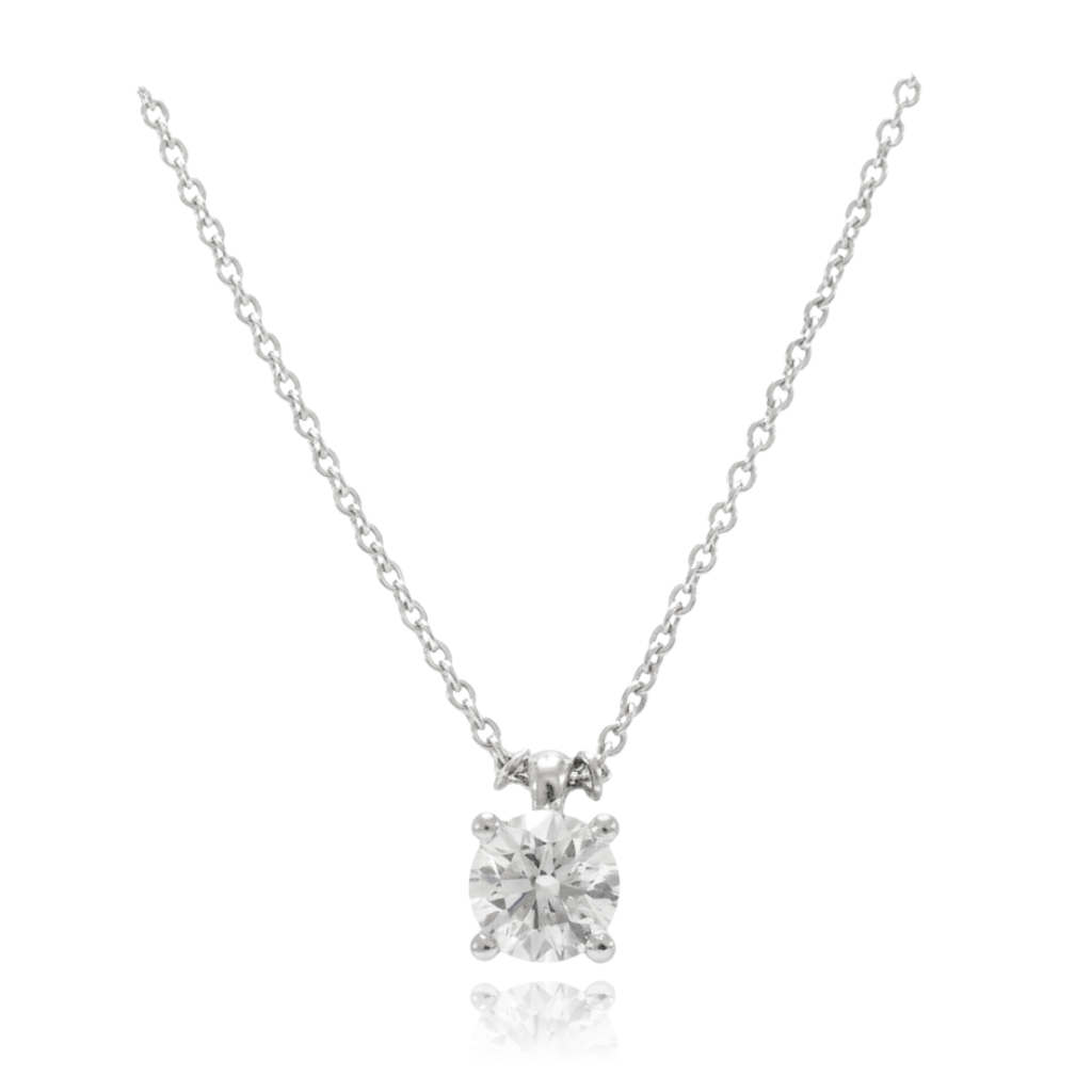 collar de platino con un diamante solitario de 0,80cts