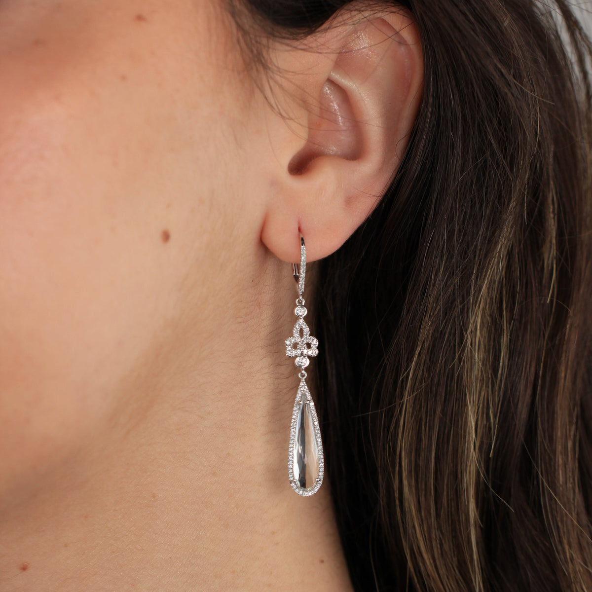 Pendientes de novia vintage oro blanco largos de novia