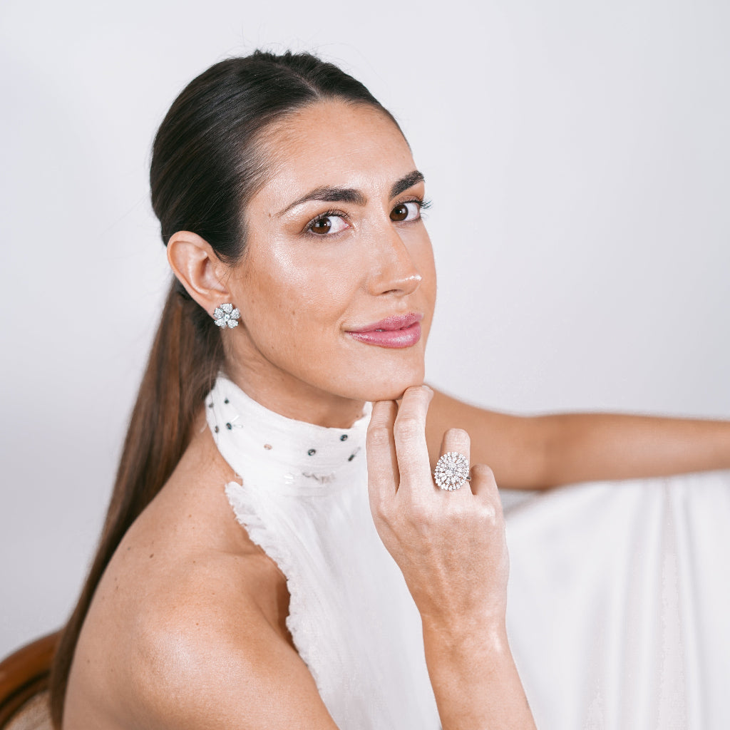 pendientes de flor en oro blanco 18 k y diamantes naturales