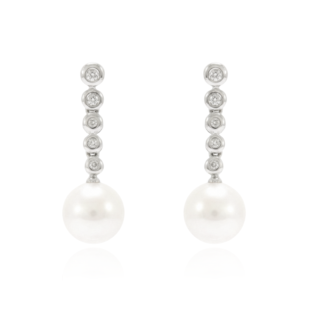 pendientes de novia en oro blanco de 18 quilates con caida de diamantes y perla cultivada