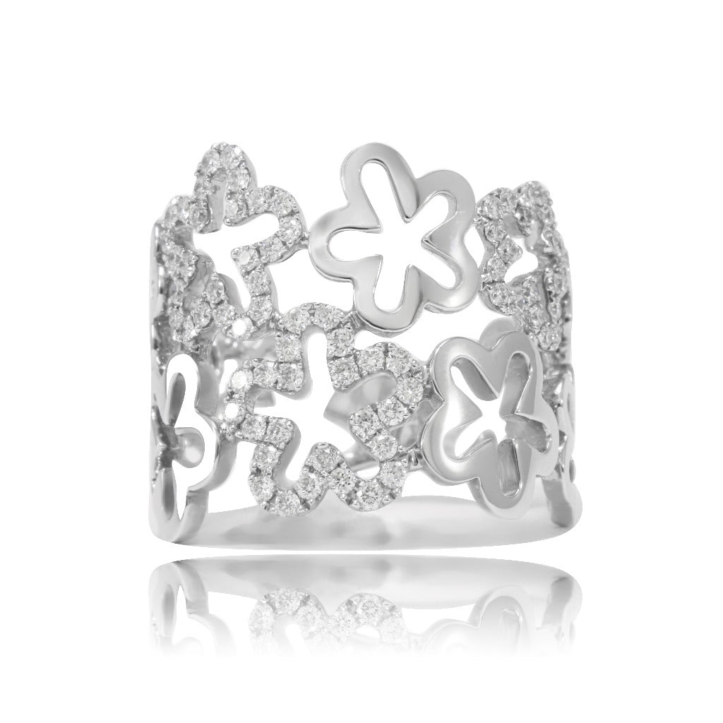 anillo oro blanco 18kt de flores con diamantes. Pamplona
