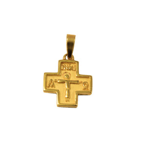 Colgante de cruz realizada en oro amarillo de 18 quilates con escrituras en latín y figura de cristo en ambas partes.