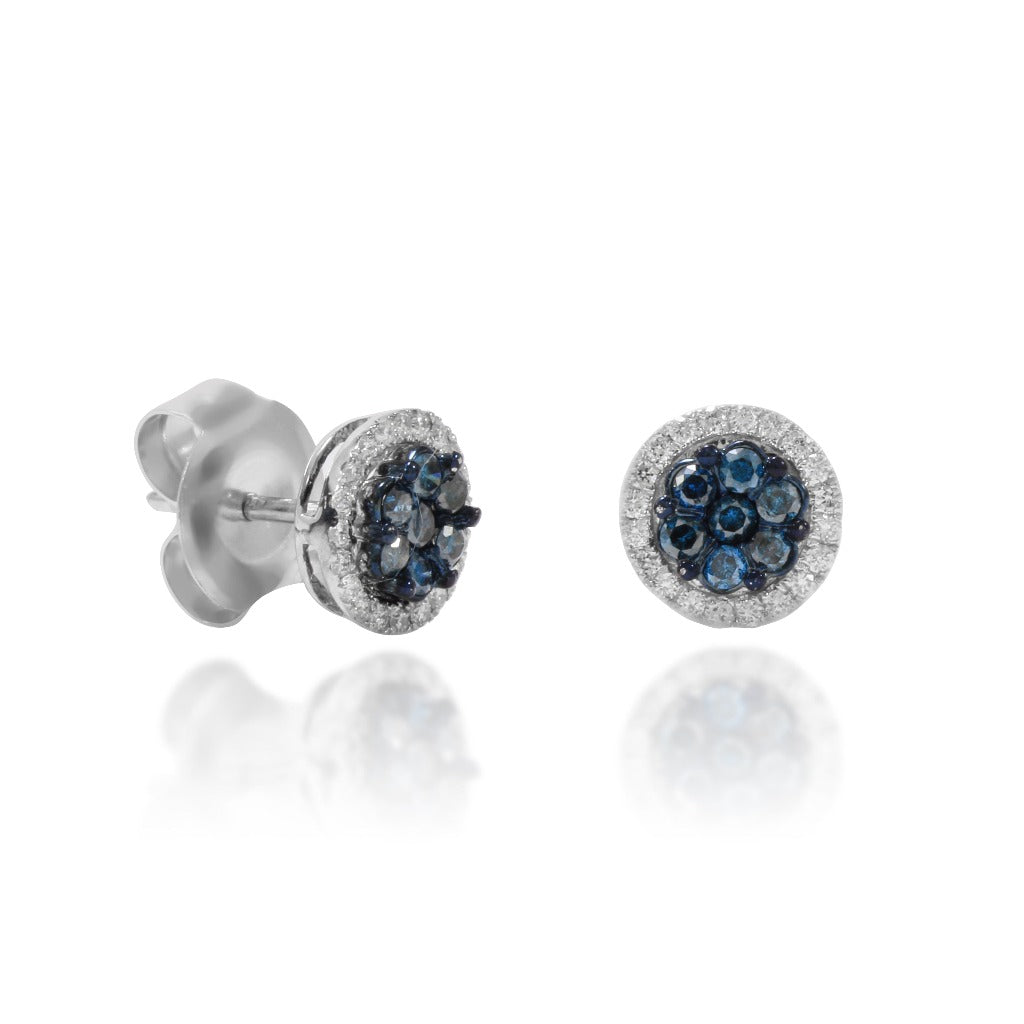 Pendientes de diamante azul.