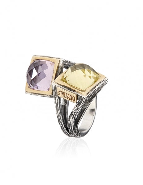 Anillo realizado en plata de primera ley (925) y oro 9 de quilates, cuarzo y amatista.. Styliano Pamplona