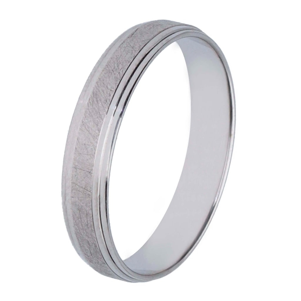 Alianza plana en oro blanco de 18 quilates. Joyería Pamplona.