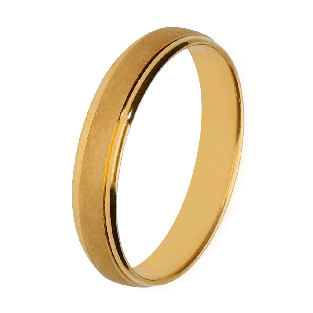 Alianza plana en oro amarillo de 18 quilates. Joyería Pamplona.