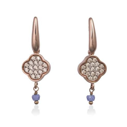 Pendientes de plata de primera ley (925) bañada en oro rosa de 18kt con iolita facetada y circonita azul.