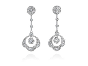 Pendientes de plata de novia.