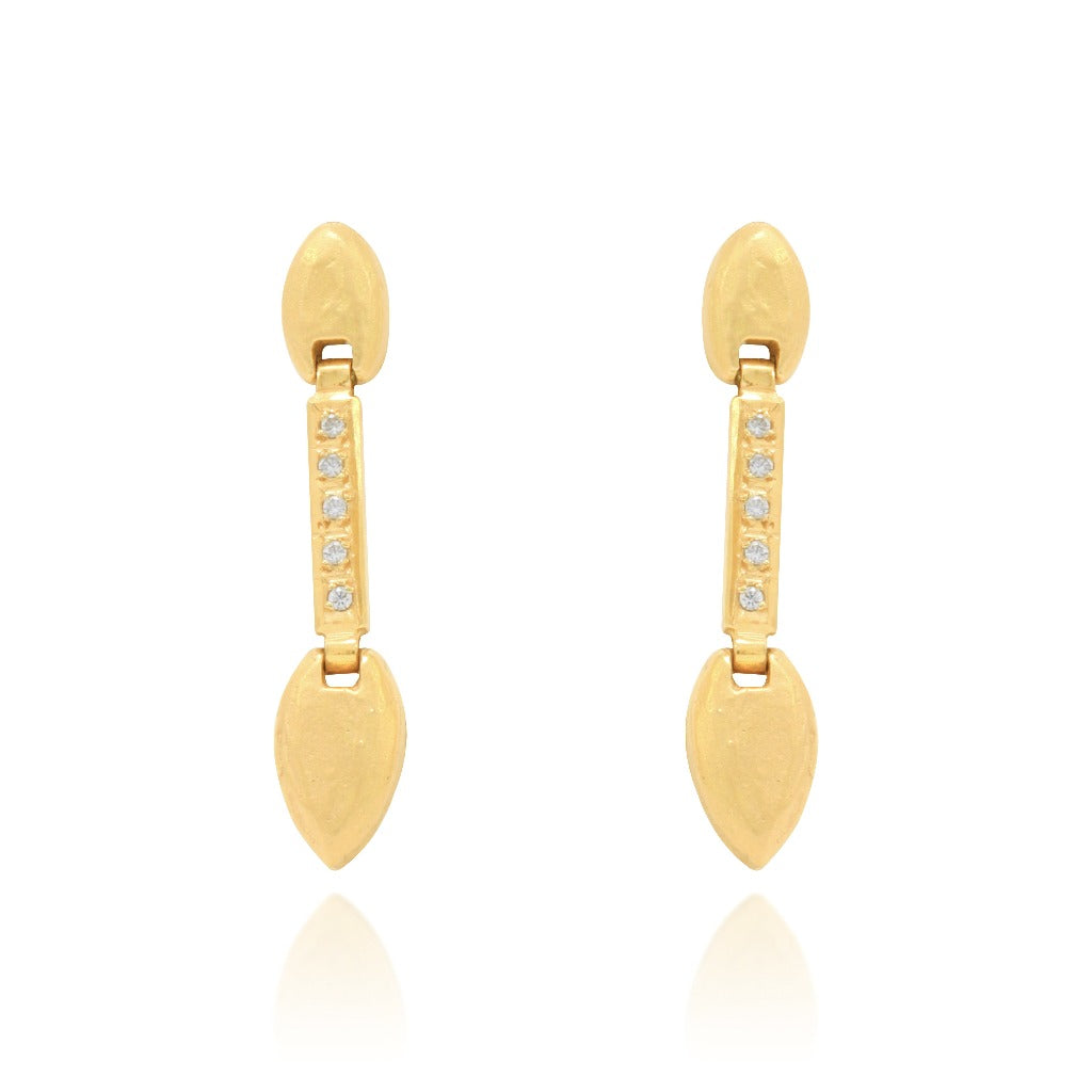 Pendientes en oro amarillo de 18 quilates matizados con circonitas. Joyería Pamplona.