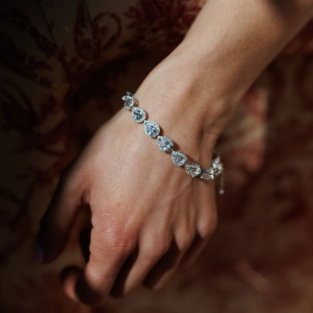 Pulsera de plata para novia Pamplona.